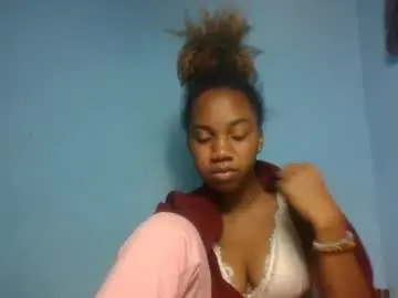 Chaturbate Live Sex Cam of oooorazanamalala