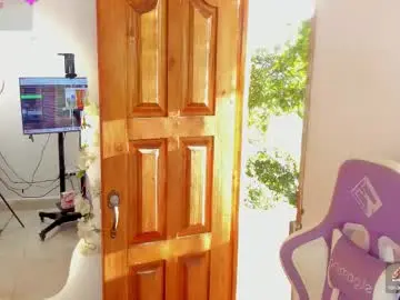 sofia_gold_ from chaturbate