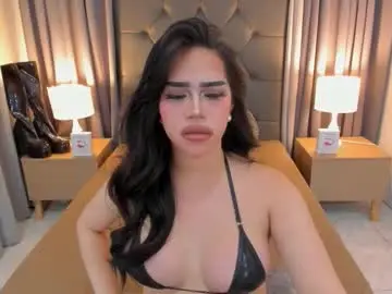 Chaturbate Nude Webcam of hennessygoddess69