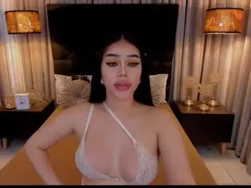 Chaturbate Live Porn of hennessygoddess69
