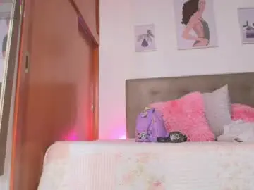 Chaturbate Live Porn of miley_baker