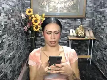 Chaturbate Watch Live Sex Cams of wildroxie