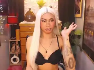 wildroxie from chaturbate