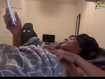 Chaturbate Sex Chat of mantismillie