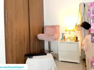 Chaturbate Adult Webcam of aphroditafleur