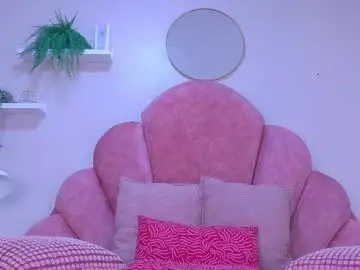 Chaturbate Nude Webcam of tiffvalentinee_