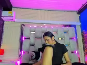 Chaturbate Free Live Porn of mahiara_hot