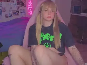 pinkvenom_ from chaturbate