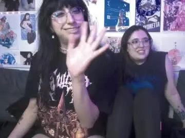 Chaturbate Live Sex Cam of snowblack_