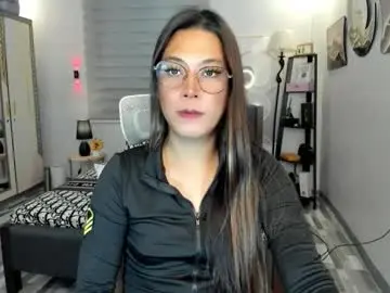 Chaturbate Free Live Porn of xxtrahot_naughty69