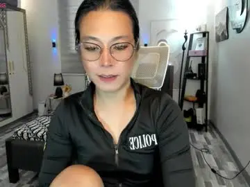 Chaturbate Free Live Porn of xxtrahot_naughty69