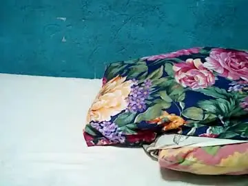 Chaturbate Live Porn of smallluncutc0ck