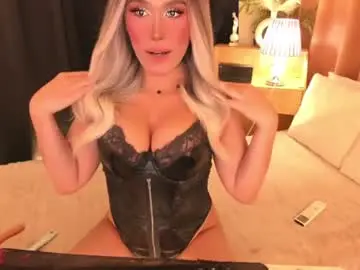Chaturbate Best live sex cam show of lilymonstercock