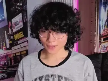 Chaturbate Free Porn Cam of mich_marin