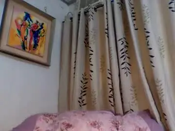 Chaturbate Adult Webcams of bellaqueen69