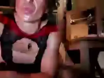 Chaturbate Sex Cam of willingslut13