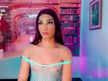 Chaturbate Free Live Porn of emeli_roushot