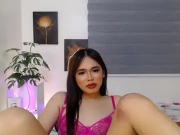 hollywoodstareme from chaturbate