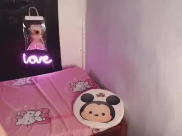 Chaturbate Nude Webcam of mlss_seductiveqiri23