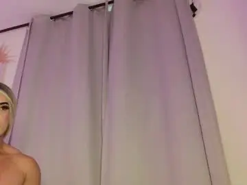 Chaturbate Watch Live Sex Cams of isahilton1