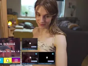 Chaturbate Live Sex Cam of petitecut