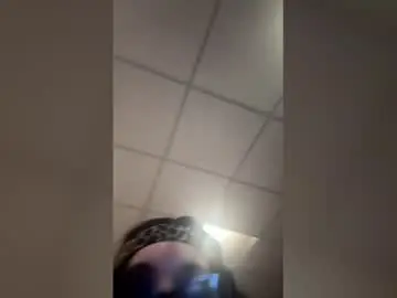 Chaturbate Watch Live Sex Cams of barbiegutzfan3