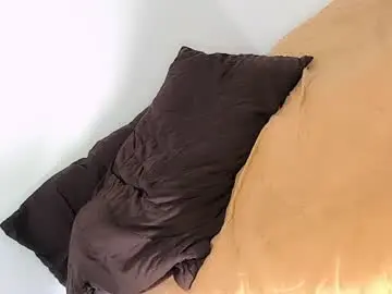 Chaturbate Sex Cam of alice_loveah