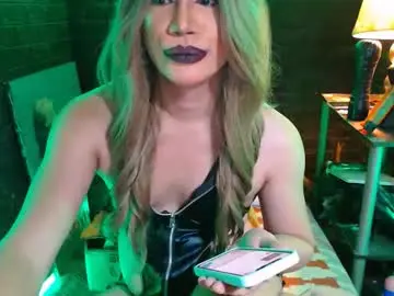 Chaturbate Free Porn Cam of urhardcockqueenxxx