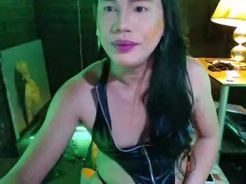 urhardcockqueenxxx from chaturbate