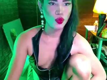 Chaturbate Live Sex Cam of urhardcockqueenxxx