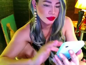 Chaturbate Nude Webcam of urhardcockqueenxxx