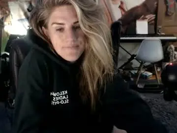 Chaturbate Sex Cam of katiecutie_5
