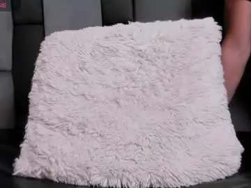 Chaturbate Live Porn of nicolle_smithh_
