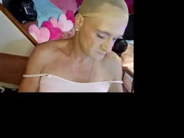 Chaturbate Live Porn of cddelphine35