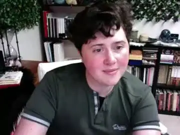 Chaturbate Live Sex Cam of ftmstudybuddy