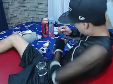 Chaturbate Free Porn Cam of maverickhotson303av