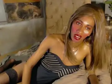 Chaturbate Nude Webcam of hugecock_caramel