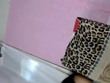 Chaturbate Free Live Porn of hottrisha23