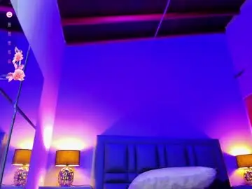 Chaturbate Best live sex cam show of agathachristie2211