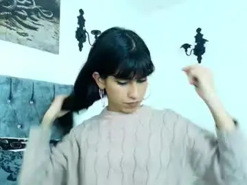 bella_poisonous from chaturbate