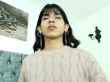 Chaturbate Sex Cam of bella_poisonous