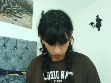 Chaturbate Watch Live Sex Cams of bella_poisonous