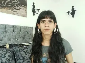bella_poisonous from chaturbate