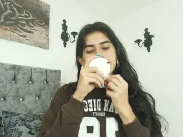 Chaturbate Live Porn of bella_poisonous