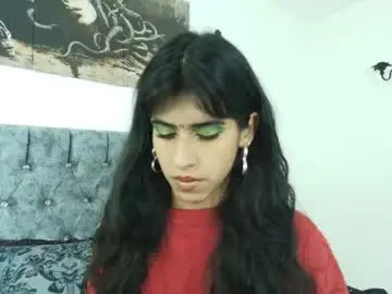 Chaturbate Live Sex Cam of bella_poisonous