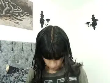 Chaturbate Sex Cam of bella_poisonous