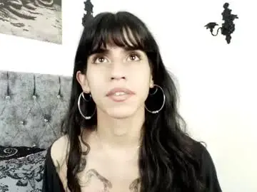 Chaturbate Free Live Porn of bella_poisonous