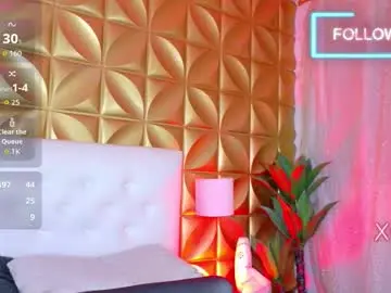 Chaturbate Adult Video Chat of alonehazel