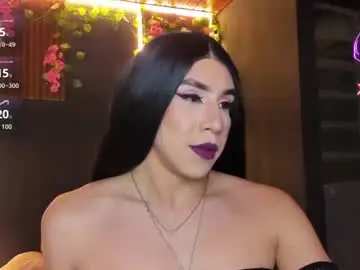 Chaturbate Live Sex Cam of alonehazel