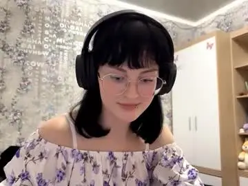 Chaturbate Watch Live Sex Cams of dodiebabikian